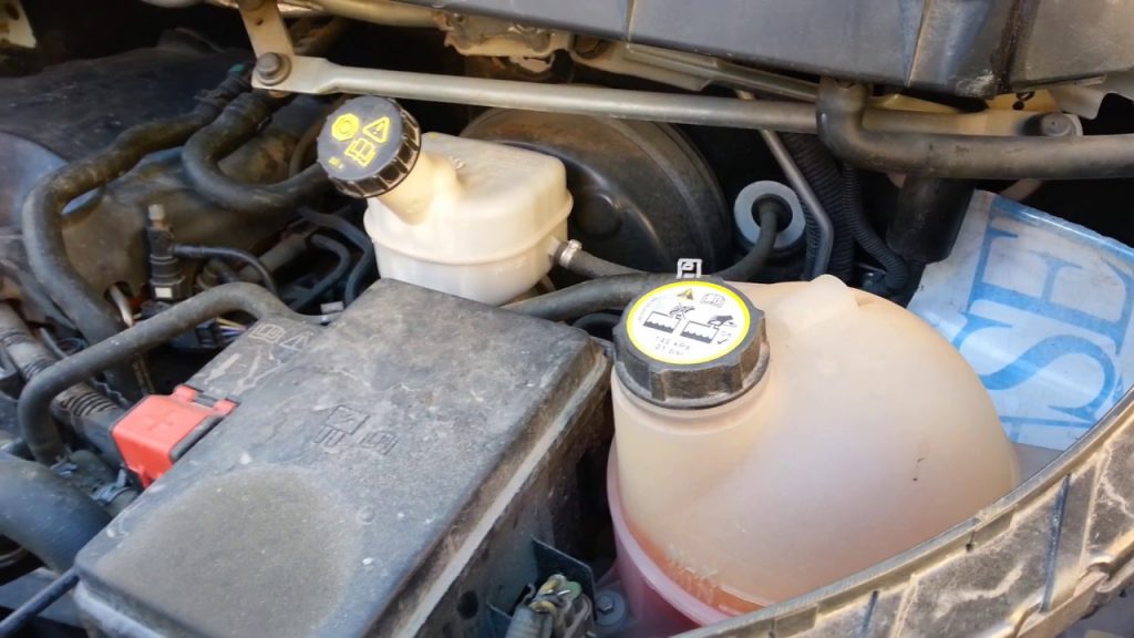 Araçlarda Su Kaçağı ve Su Eksiltme Nedenleri - Araç Motor Suyu Neden Eksilir? 